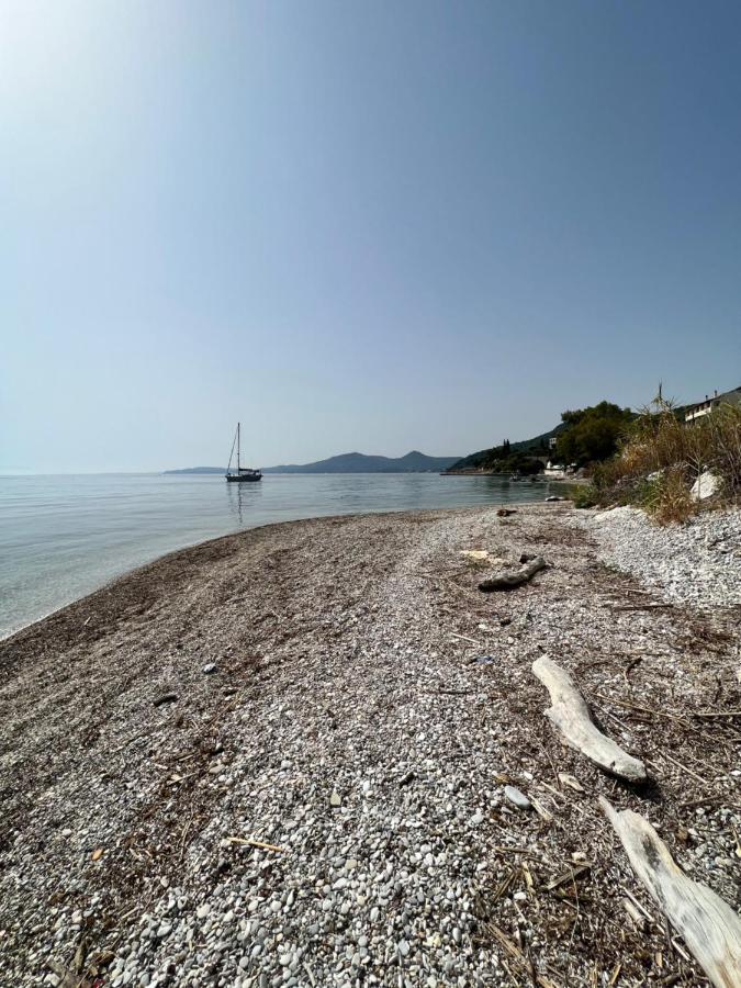 Lithino Apartments - 5Min From The Beach Agios Ioannis Peristeron  Exterior photo